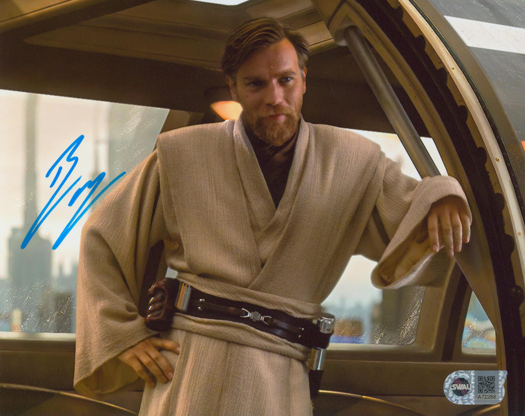 Ewan McGregor Signed 8x10 Photo - SWAU Authenticated