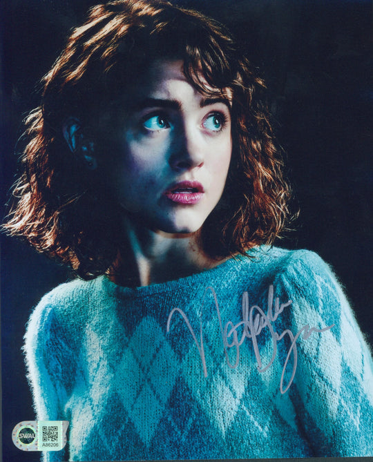 Natalia Dyer 8x10 Photo - SWAU Authenticated